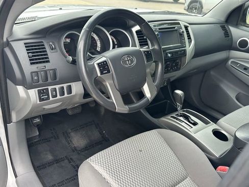 Used 2013 Toyota Tacoma PreRunner w/ SR5 Pkg RWD image 10
