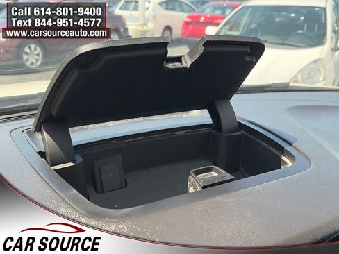 Used 2015 Chevrolet Traverse LT w/ Style and Technology Package FWD image 14