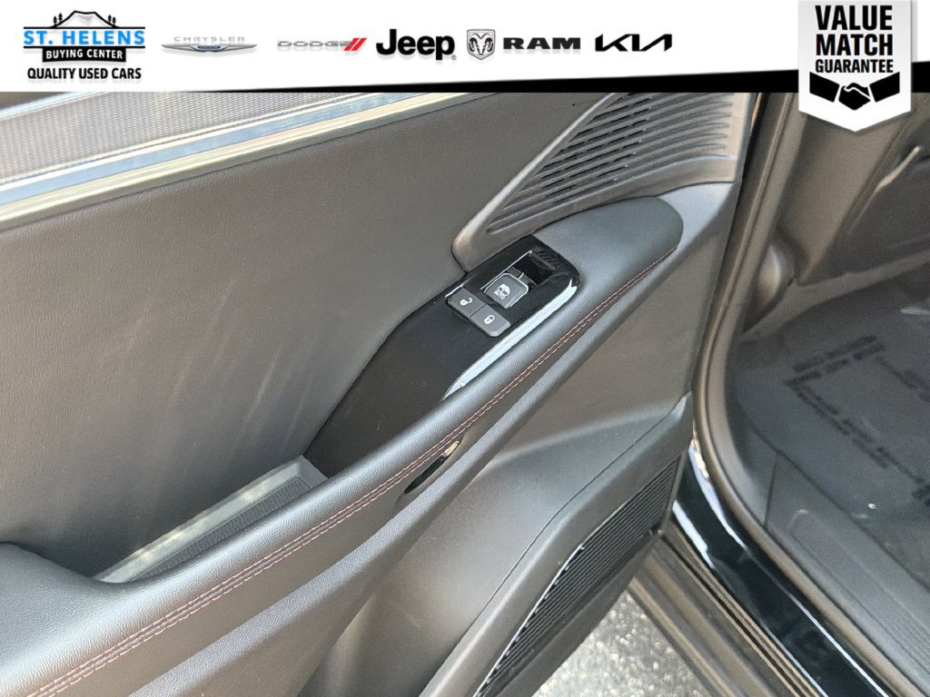 Used 2024 Jeep Wagoneer Launch Edition AWD/4WD image 16