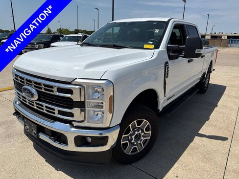 Used 2025 Ford F250 XLT AWD/4WD image 1
