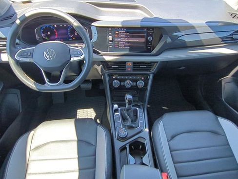 Used 2022 Volkswagen Taos SEL AWD/4WD image 11