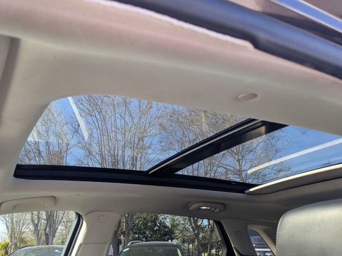 Used 2017 Cadillac XT5 Luxury w/ Advanced Security Package image 7