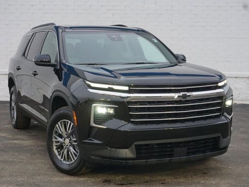 Used 2025 Chevrolet Traverse LT w/ LPO, Floor Liner Package image 4