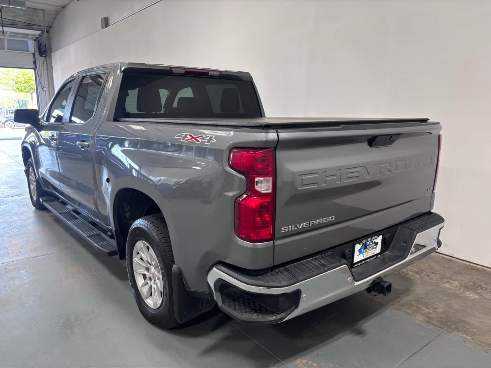 Used 2022 Chevrolet Silverado 1500 LT w/ Safety Package AWD/4WD image 3
