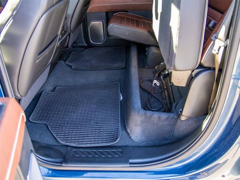 Used 2025 GMC Sierra 1500 Denali Ultimate image 32