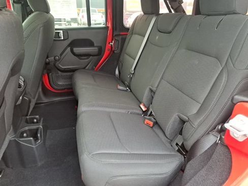 Used 2021 Jeep Wrangler Unlimited Sport AWD/4WD image 11