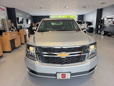 Used 2018 Chevrolet Suburban LT AWD/4WD image 2