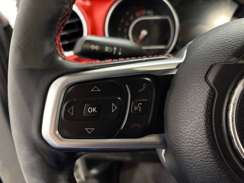 Used 2019 Jeep Wrangler Unlimited Rubicon w/ Cold Weather Group AWD/4WD image 19