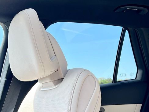 Certified 2026 Mercedes-Benz GLC 300 4MATIC image 18