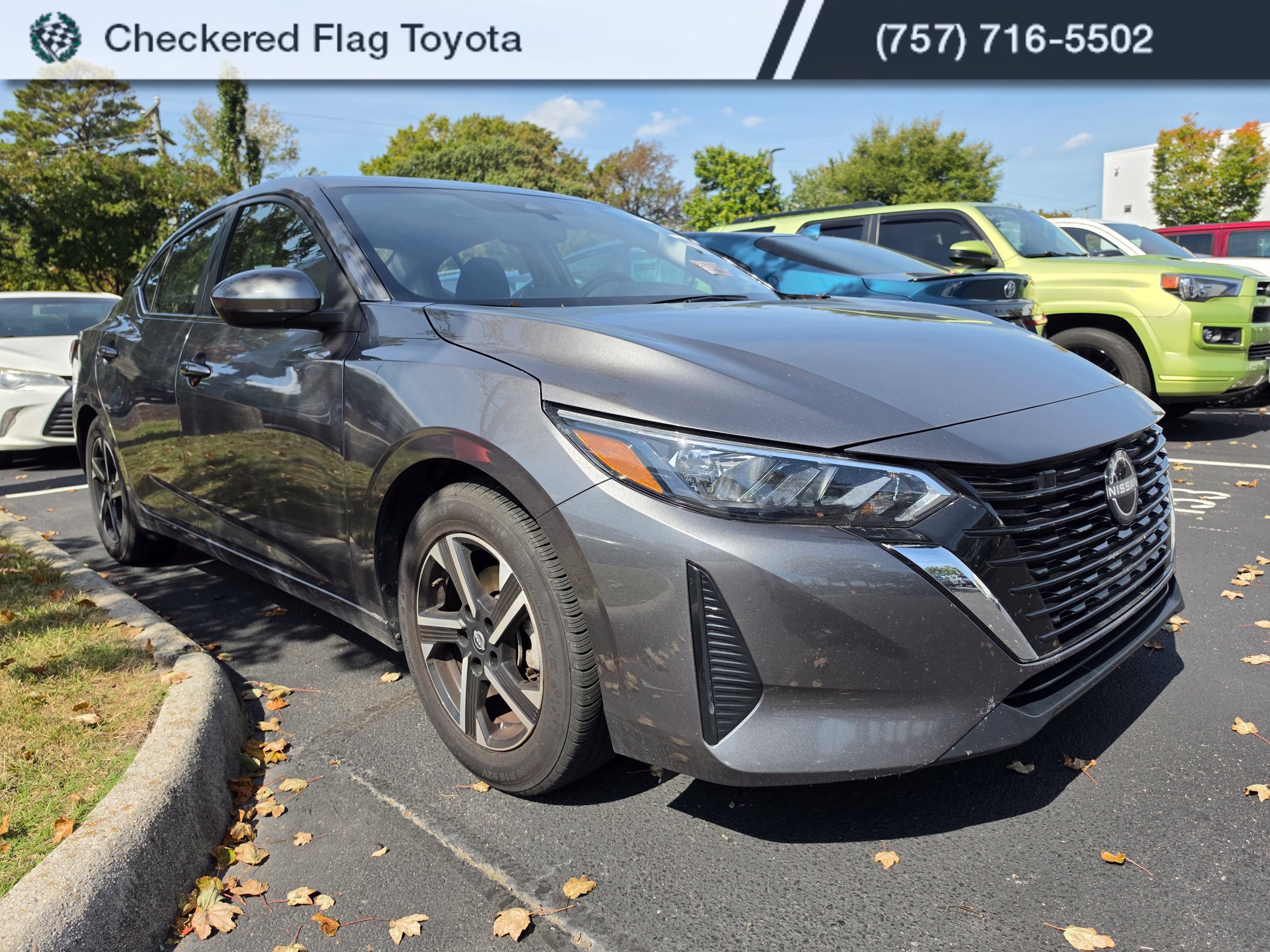Used 2024 Nissan Sentra SV FWD image 3