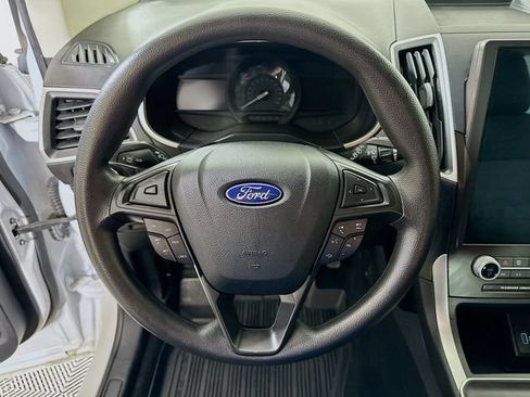 Used 2021 Ford Edge SE FWD image 14