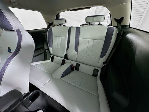 Certified 2025 MINI Cooper S image 17