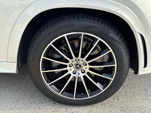 Used 2023 Mercedes-Benz GLE 450 4MATIC image 4