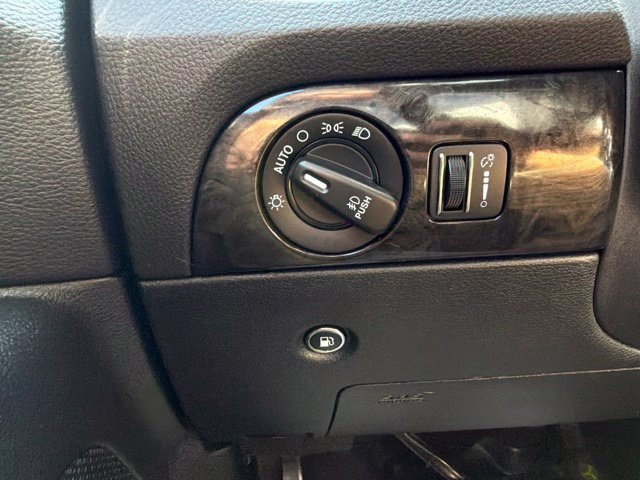 Used 2016 Dodge Durango Limited w/ Trailer Tow Group IV AWD/4WD image 32