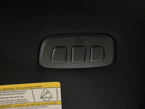 Used 2025 Lincoln Navigator L Reserve AWD/4WD image 36