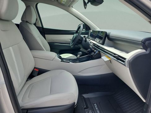 New 2026 Hyundai Tucson SEL FWD image 18