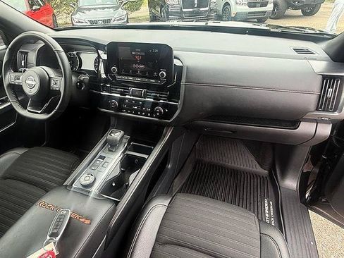 Used 2025 Nissan Pathfinder Rock Creek AWD/4WD image 13
