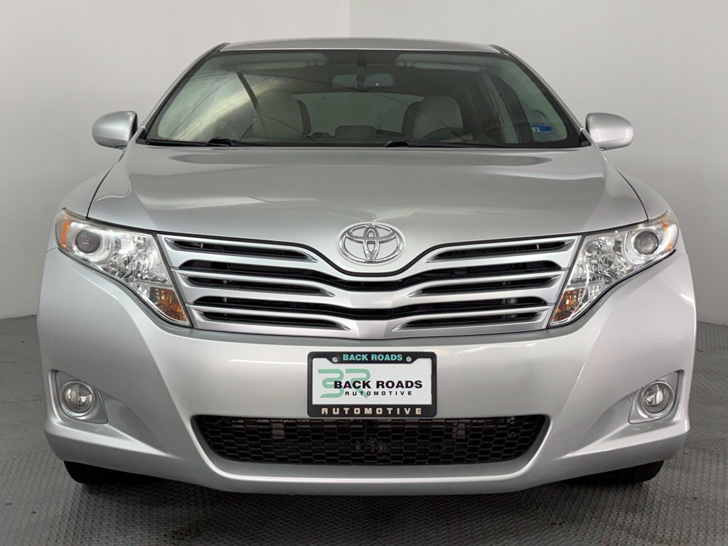 Used 2012 Toyota Venza LE FWD image 3
