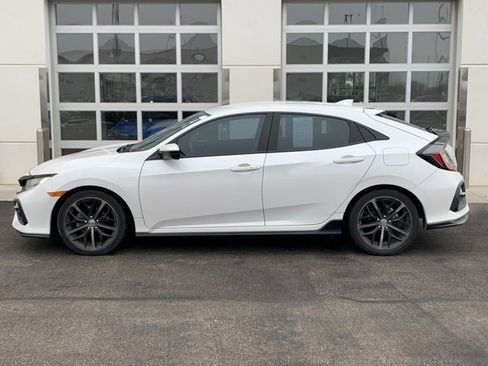 Used 2020 Honda Civic Sport image 2