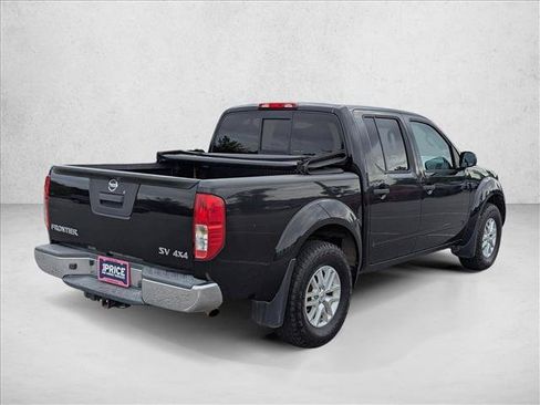 Used 2018 Nissan Frontier SV AWD/4WD image 5
