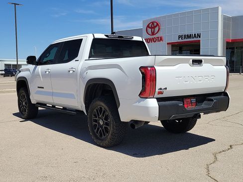 Used 2024 Toyota Tundra Limited AWD/4WD image 3