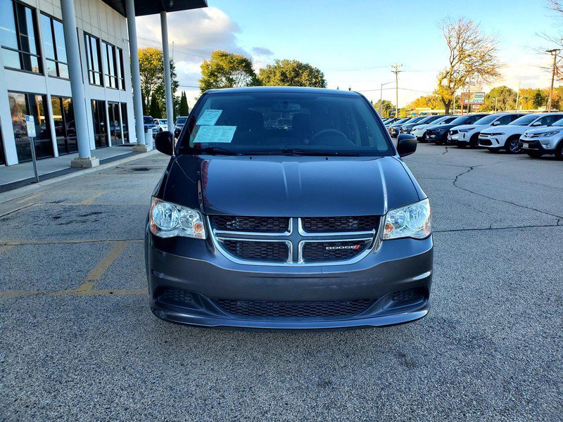 Used 2018 Dodge Grand Caravan SE w/ UConnect Hands-Free Group FWD image 2