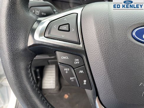 Used 2024 Ford Edge SEL image 18