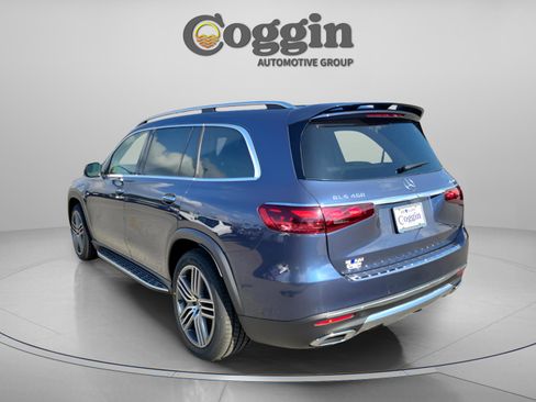 Used 2024 Mercedes-Benz GLS 450 4MATIC image 3