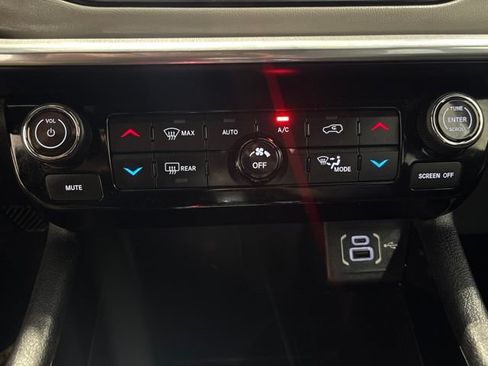 Used 2024 Jeep Compass Limited AWD/4WD image 25