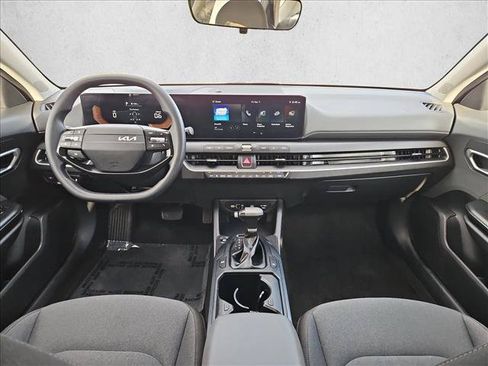 Used 2025 Kia K4 FWD image 17