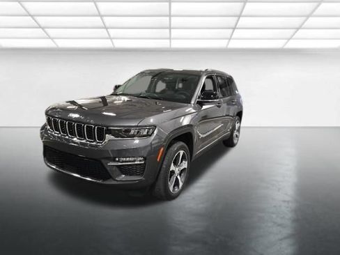 Used 2022 Jeep Grand Cherokee Limited 4xe AWD/4WD image 9
