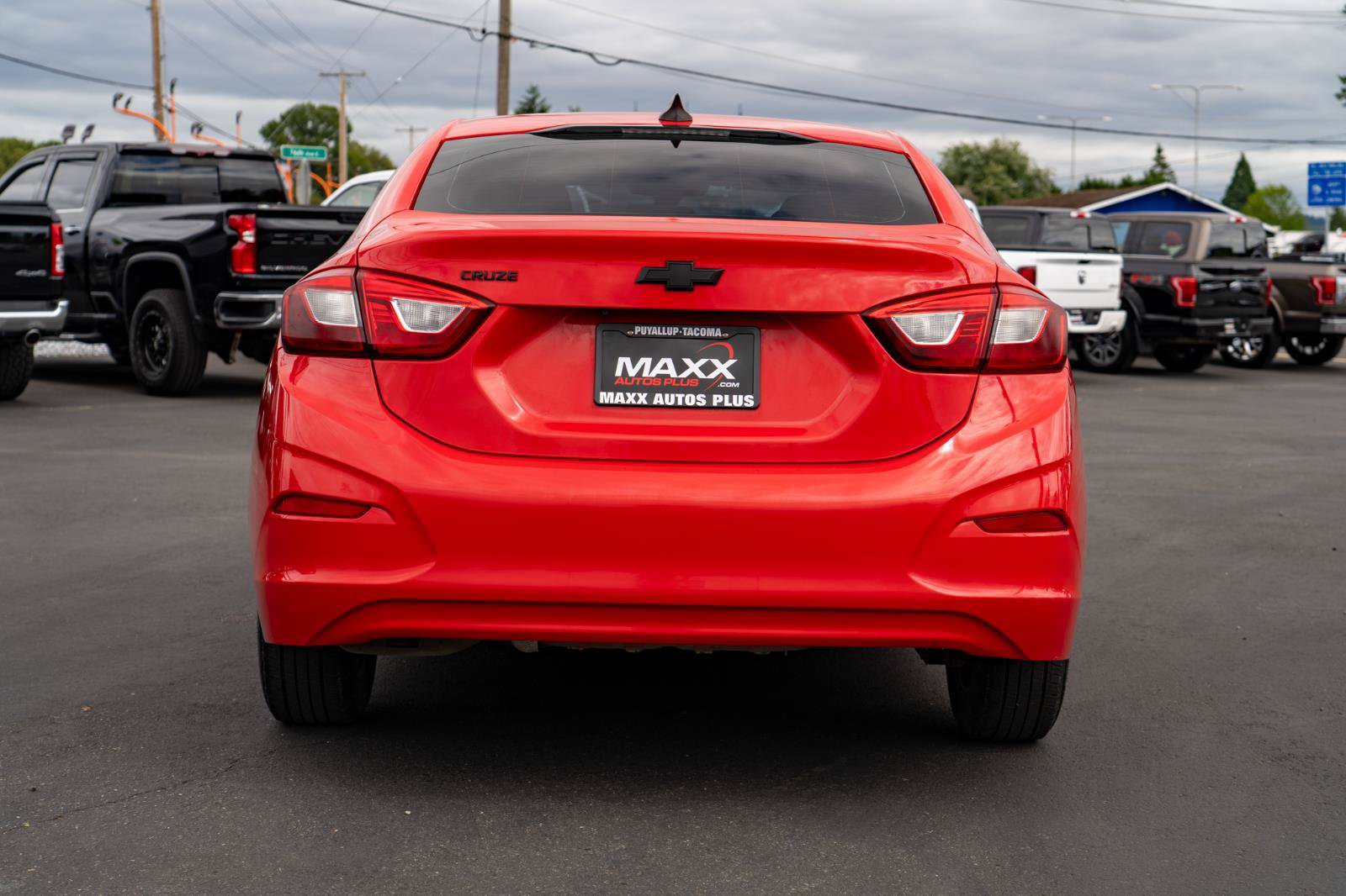 Used 2018 Chevrolet Cruze LS FWD image 9