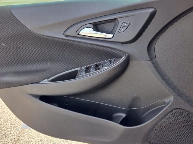 Used 2023 Chevrolet Malibu LS FWD image 28