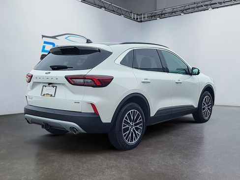 Used 2024 Ford Escape PHEV w/ PHEV Premium Package image 3