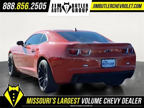 Used 2010 Chevrolet Camaro SS w/ RS Package image 2