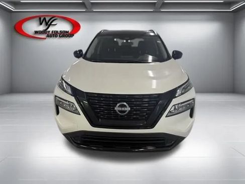 Used 2023 Nissan Rogue SV w/ SV Premium B Package AWD/4WD image 2