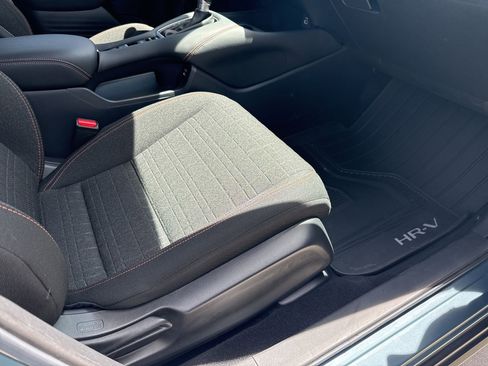 Used 2024 Honda HR-V Sport image 32