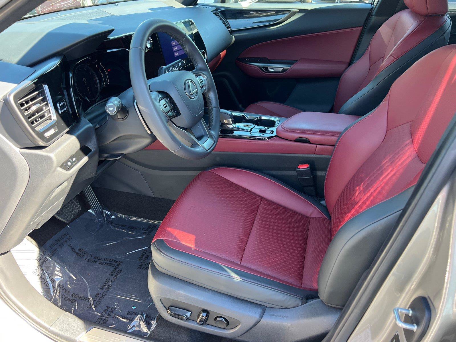 Certified 2025 Lexus NX 250 FWD w/ Accessory Package (Z1) image 9