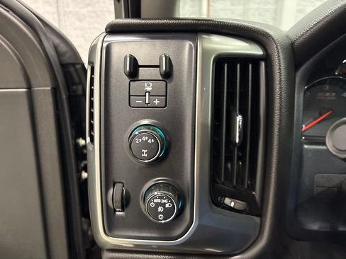 Used 2018 Chevrolet Silverado 2500 LT w/ All Star Edition AWD/4WD image 24