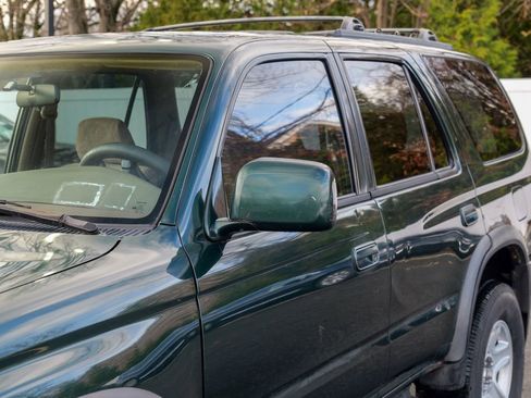 Used 1999 Toyota 4Runner SR5 image 11