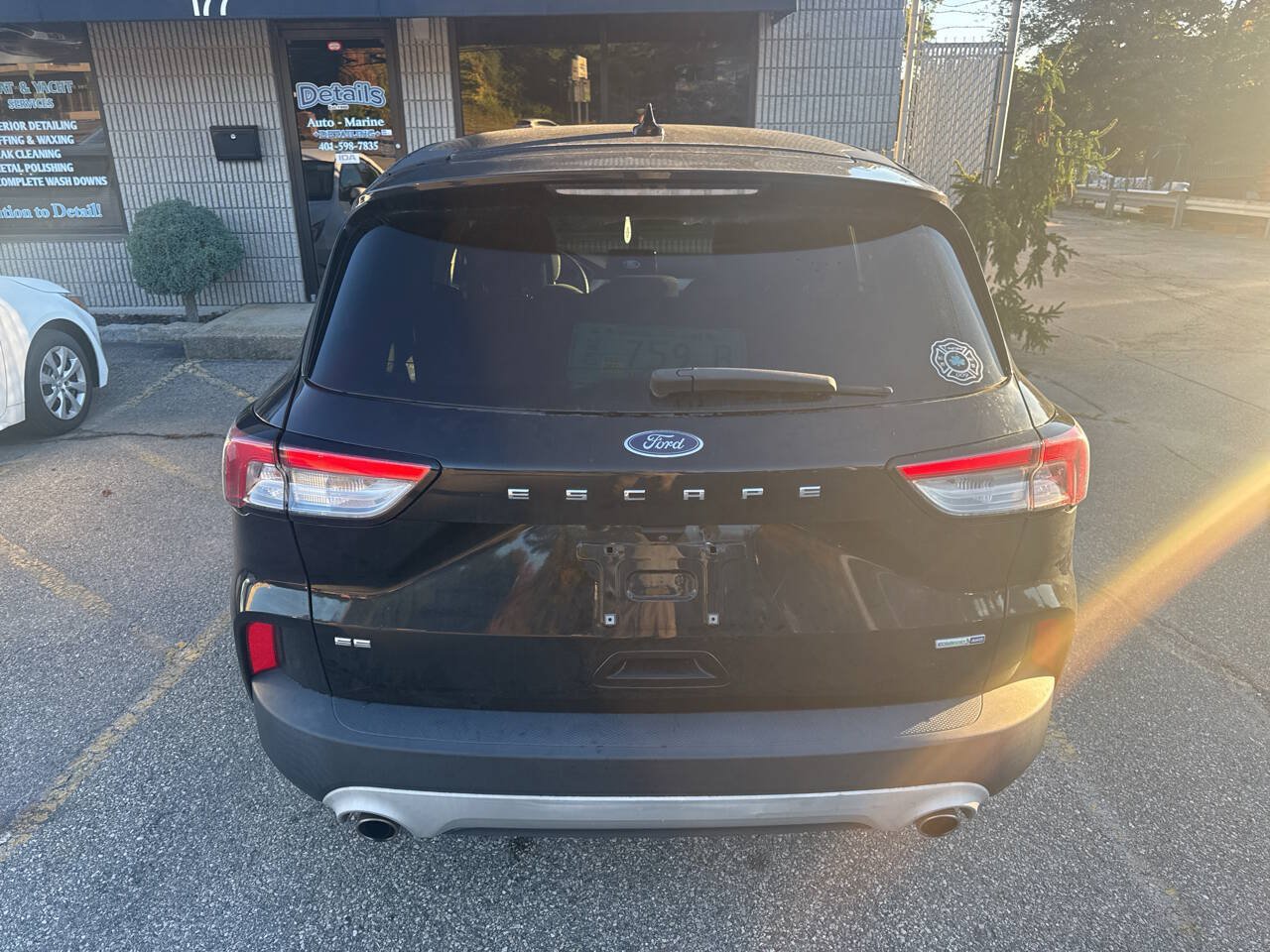 Used 2020 Ford Escape SE AWD/4WD image 2