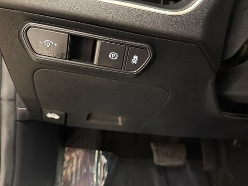 Used 2025 Kia K4 FWD image 19