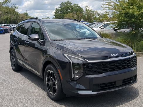 New 2026 Kia Sportage EX image 2