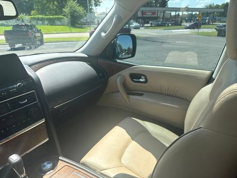 Used 2022 Nissan Armada SL w/ Captain's Chairs Package AWD/4WD image 20