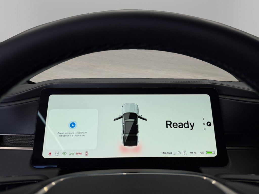Used 2025 Rivian R1S Adventure Dual AWD/4WD image 24