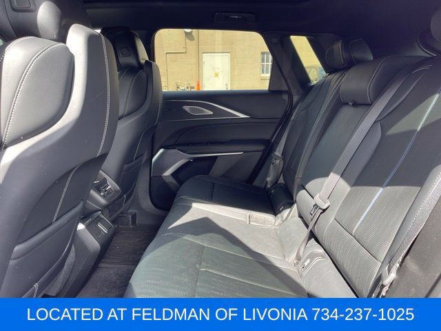 Used 2024 Cadillac Lyriq Sport AWD/4WD image 9