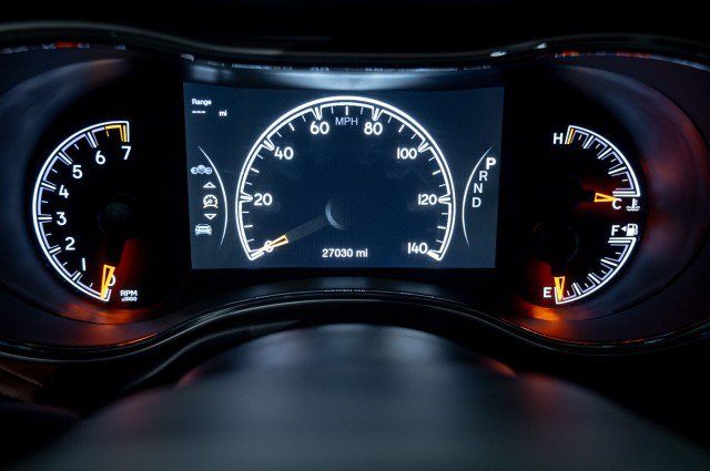 Used 2018 Jeep Grand Cherokee Summit AWD/4WD image 21