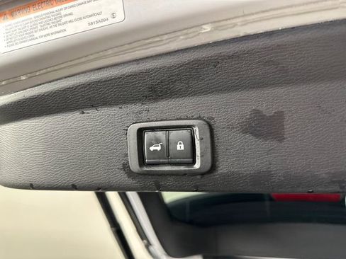 Used 2023 Mitsubishi Outlander SE AWD/4WD image 8