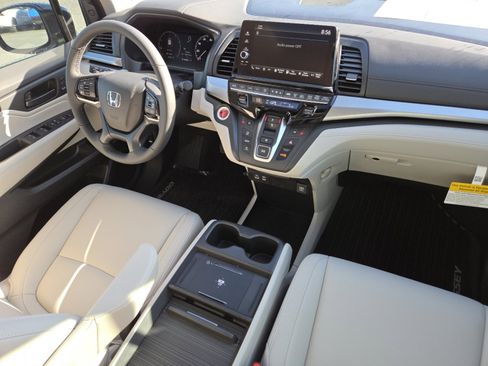 New 2026 Honda Odyssey EX-L image 24
