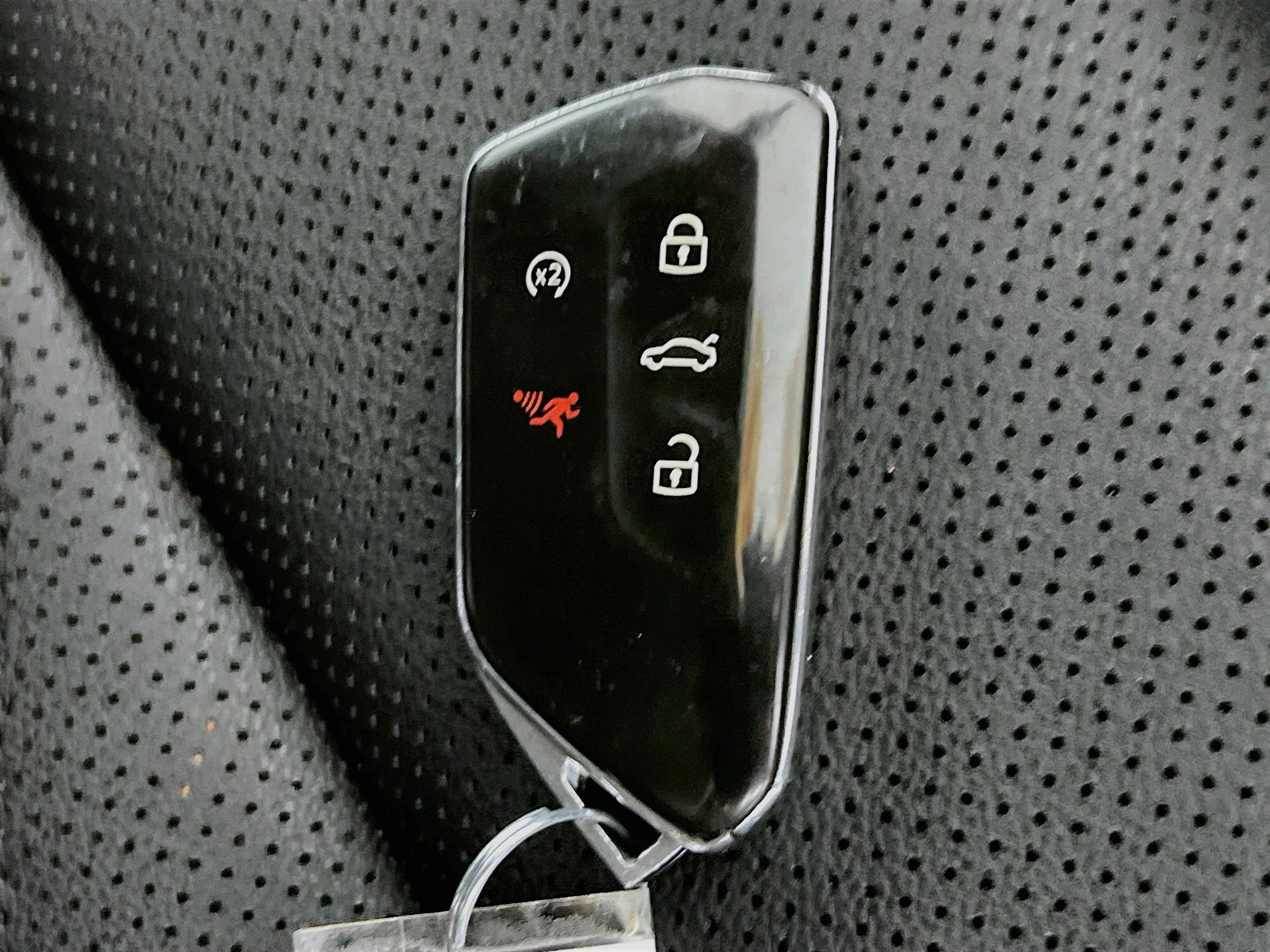 Used 2024 Volkswagen Atlas SE AWD/4WD image 36